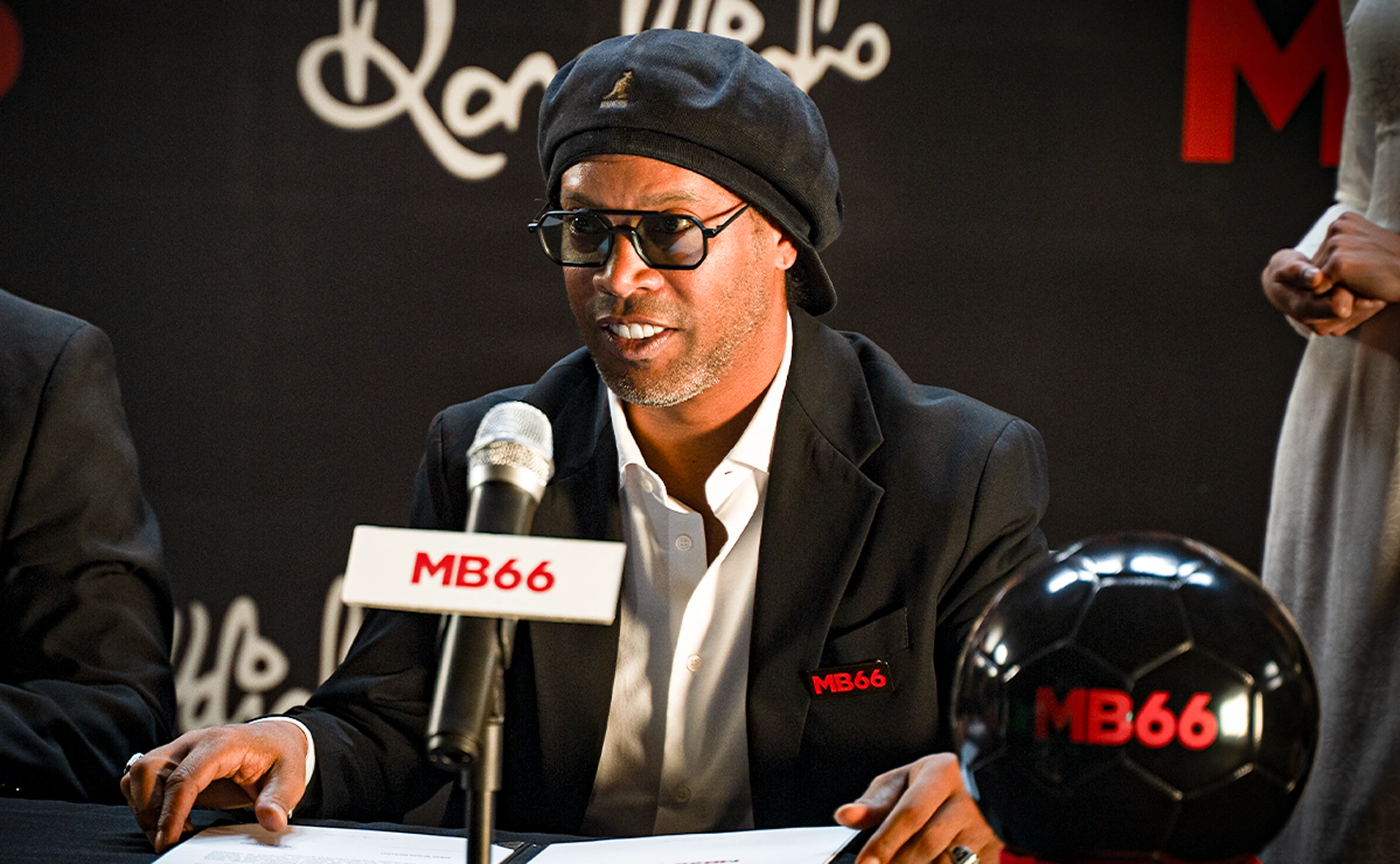 Ronaldinho image desktop